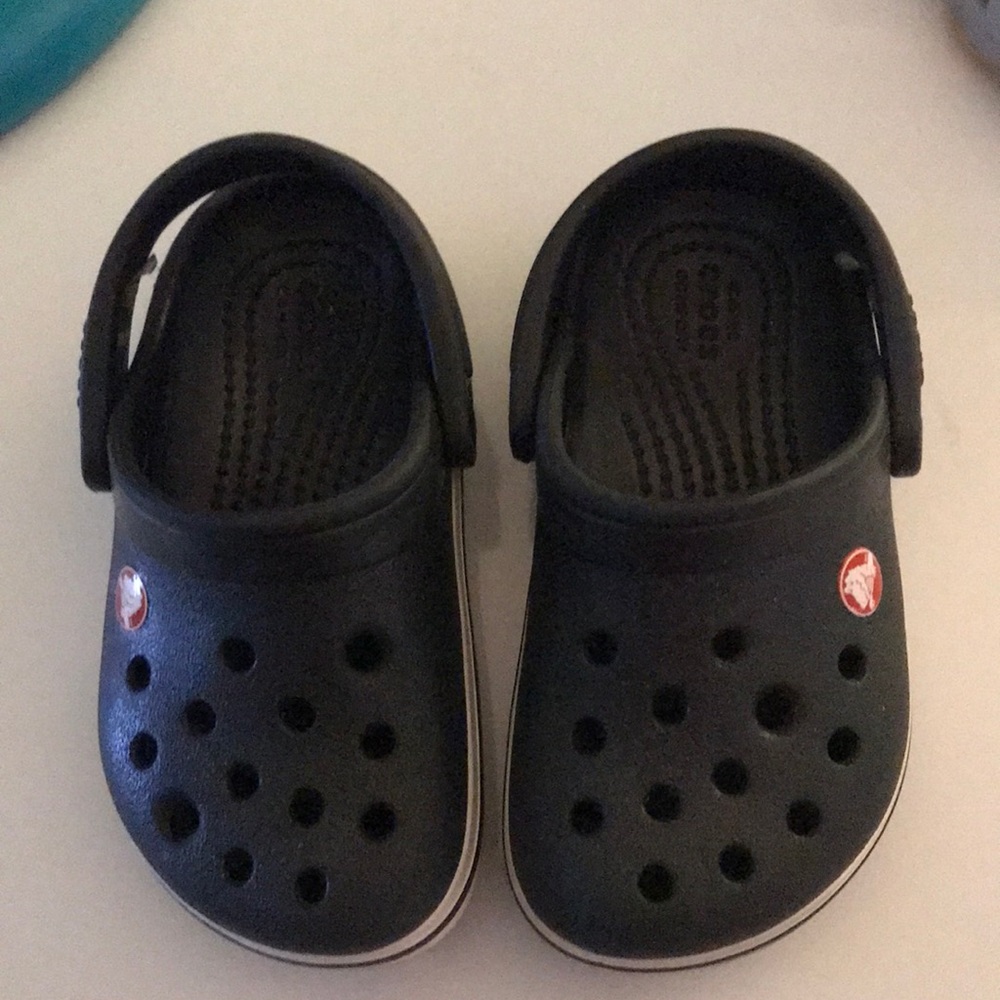 Toddler crocs